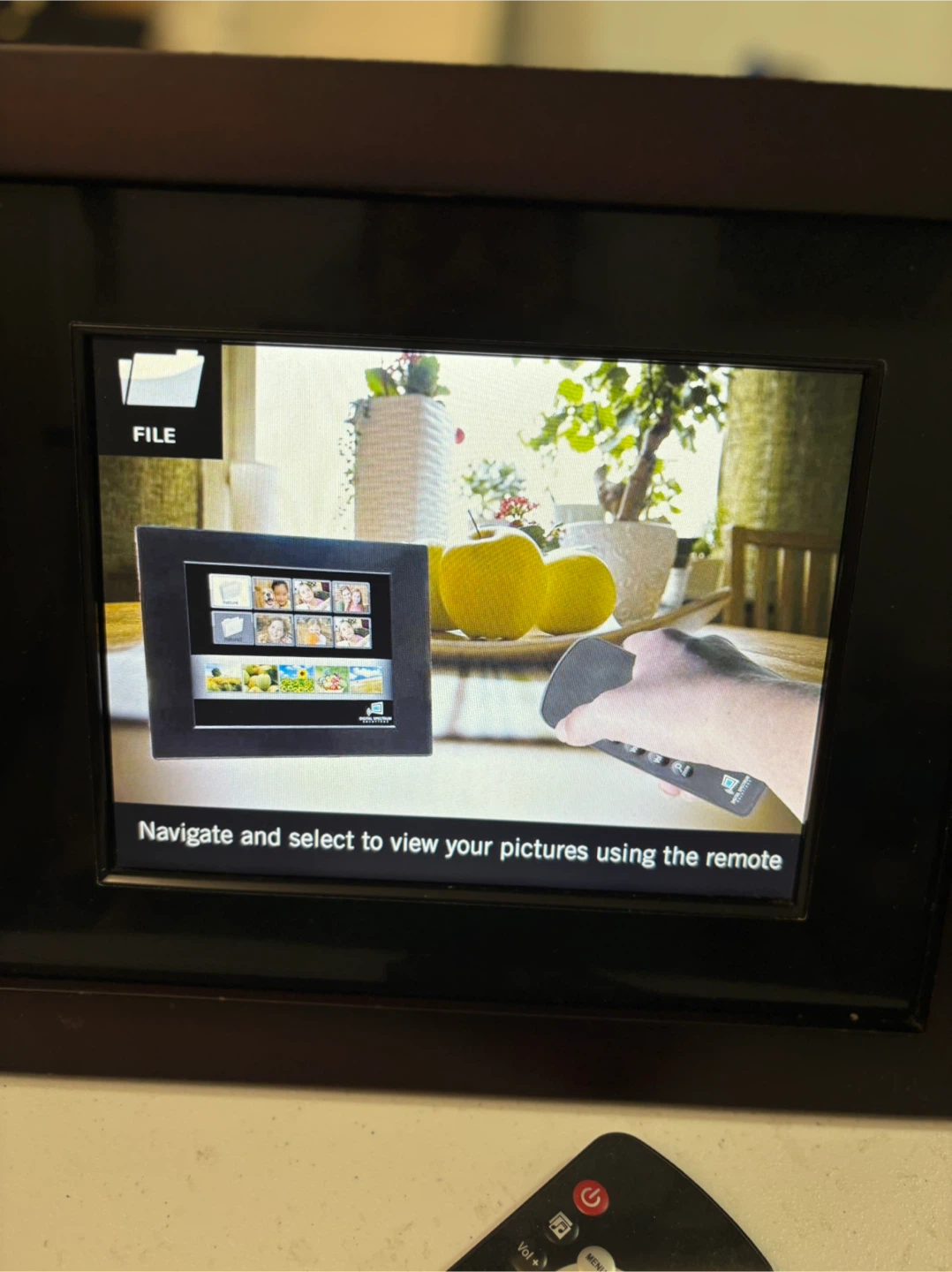 Digital Spectrum Solutions 8x10 Digital Photo Frame - photo 4