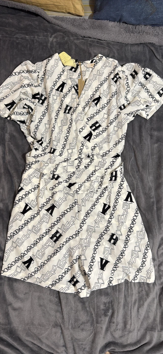 Assorted Women's Dresses and Jeans - photo 2