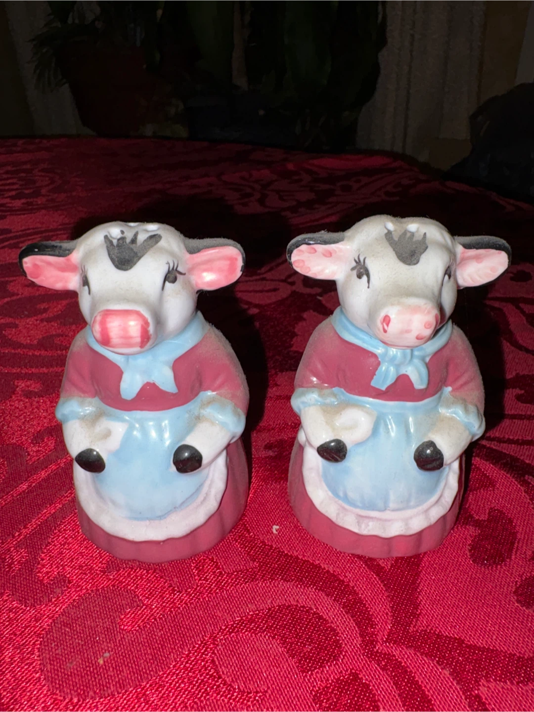 Cow Salt & Pepper Shakers