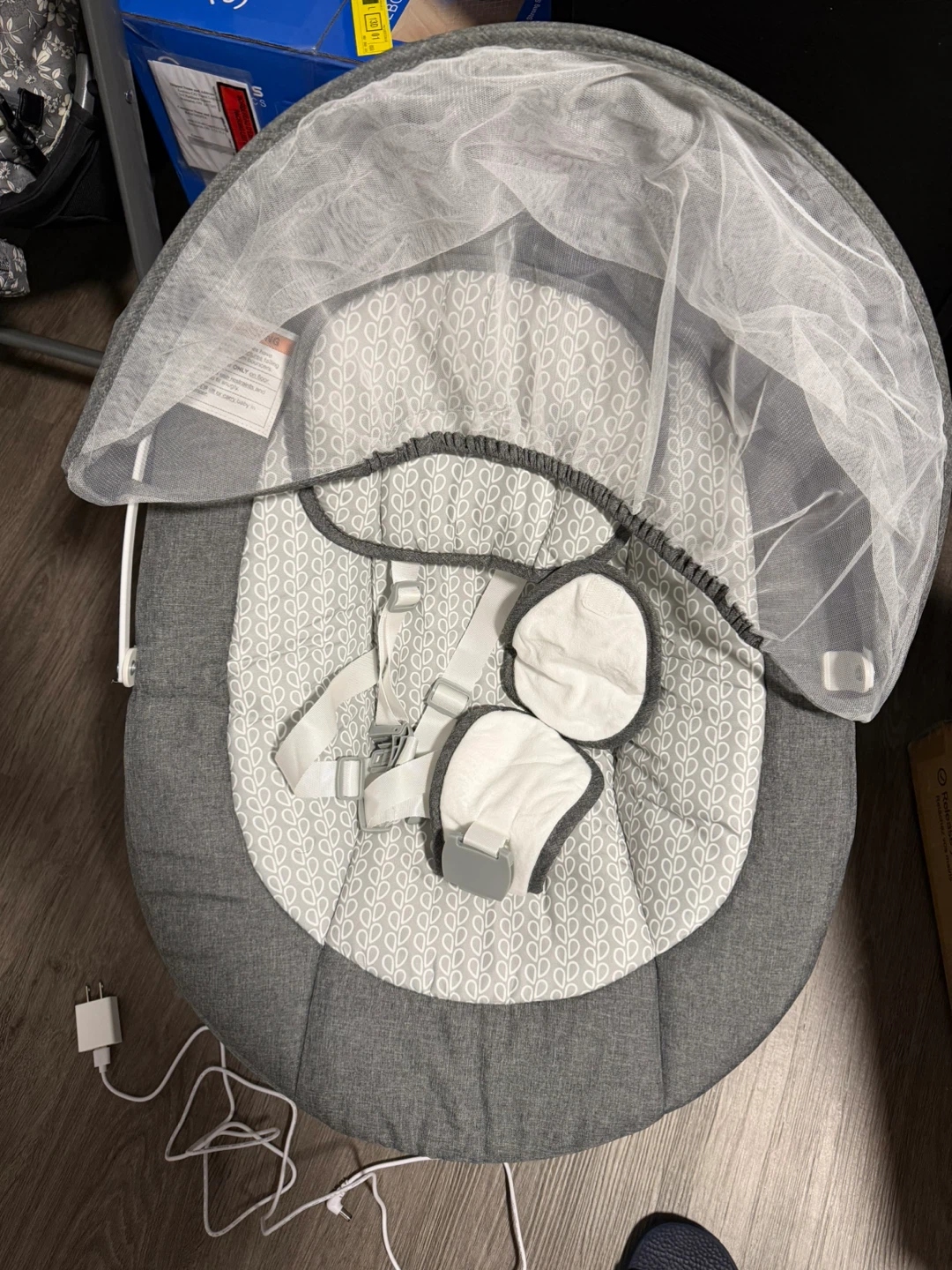 Baby Swing - Never Used - photo 4