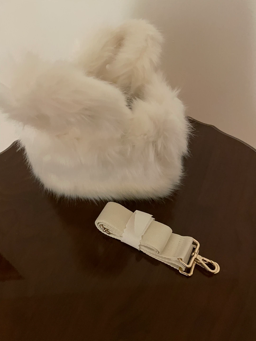 H&M white fur bag - photo 2