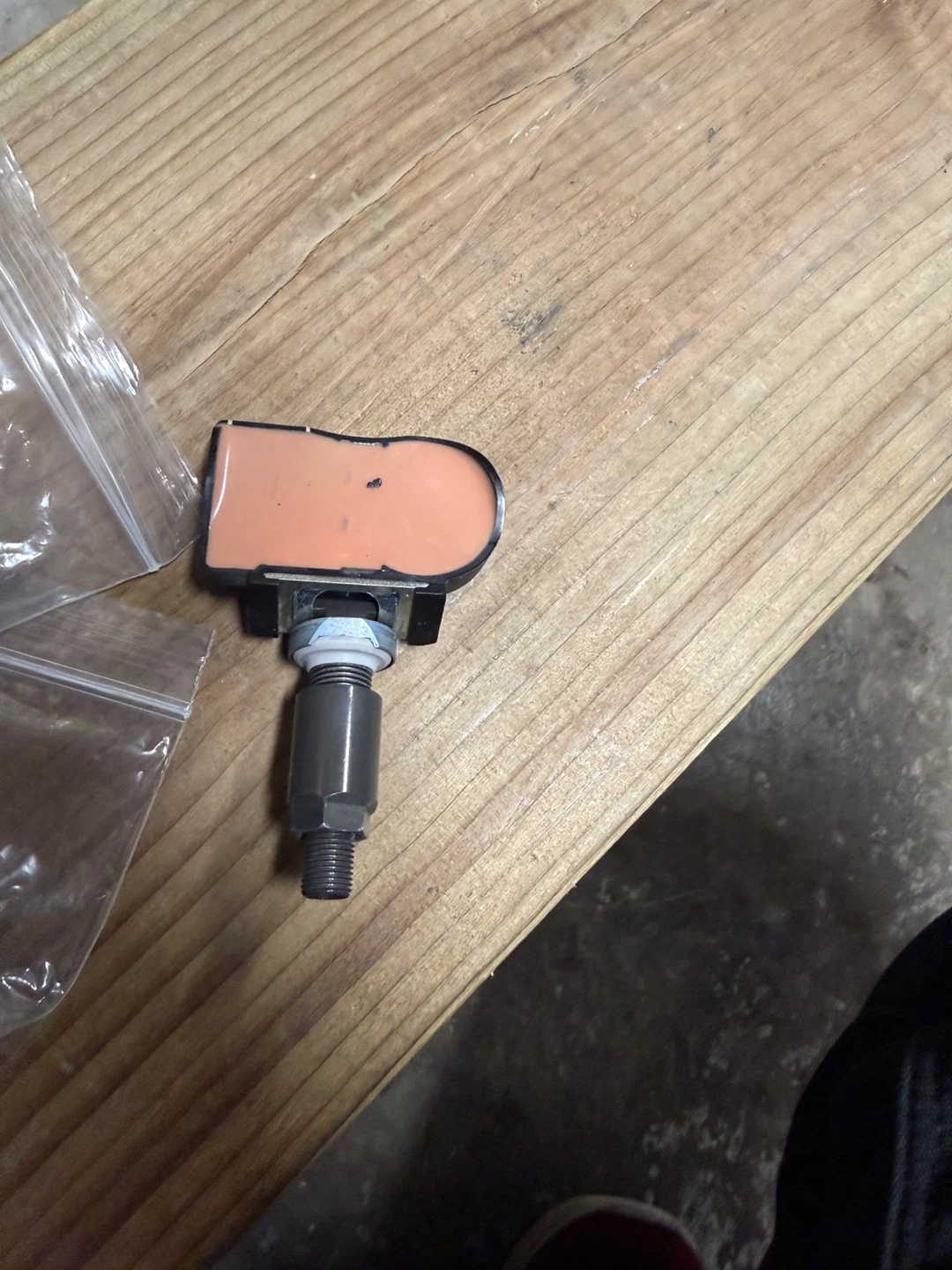 Tesla Model 3 - 2018-2021 TPMS Tire Pressure Sensor 1074812-00-B - photo 2