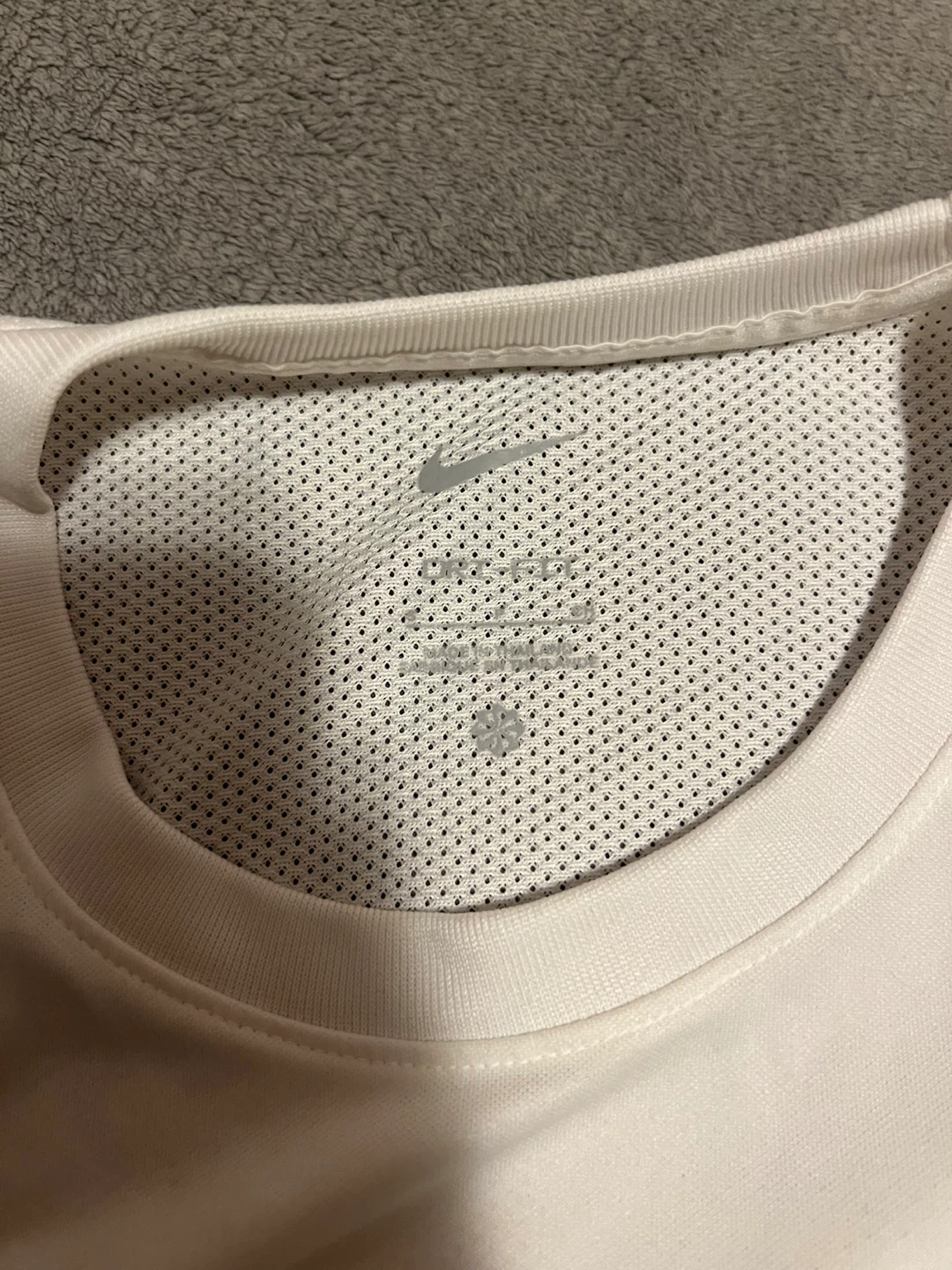 Nike & Vancouver Whitecaps FC Soccer Shirts - photo 4