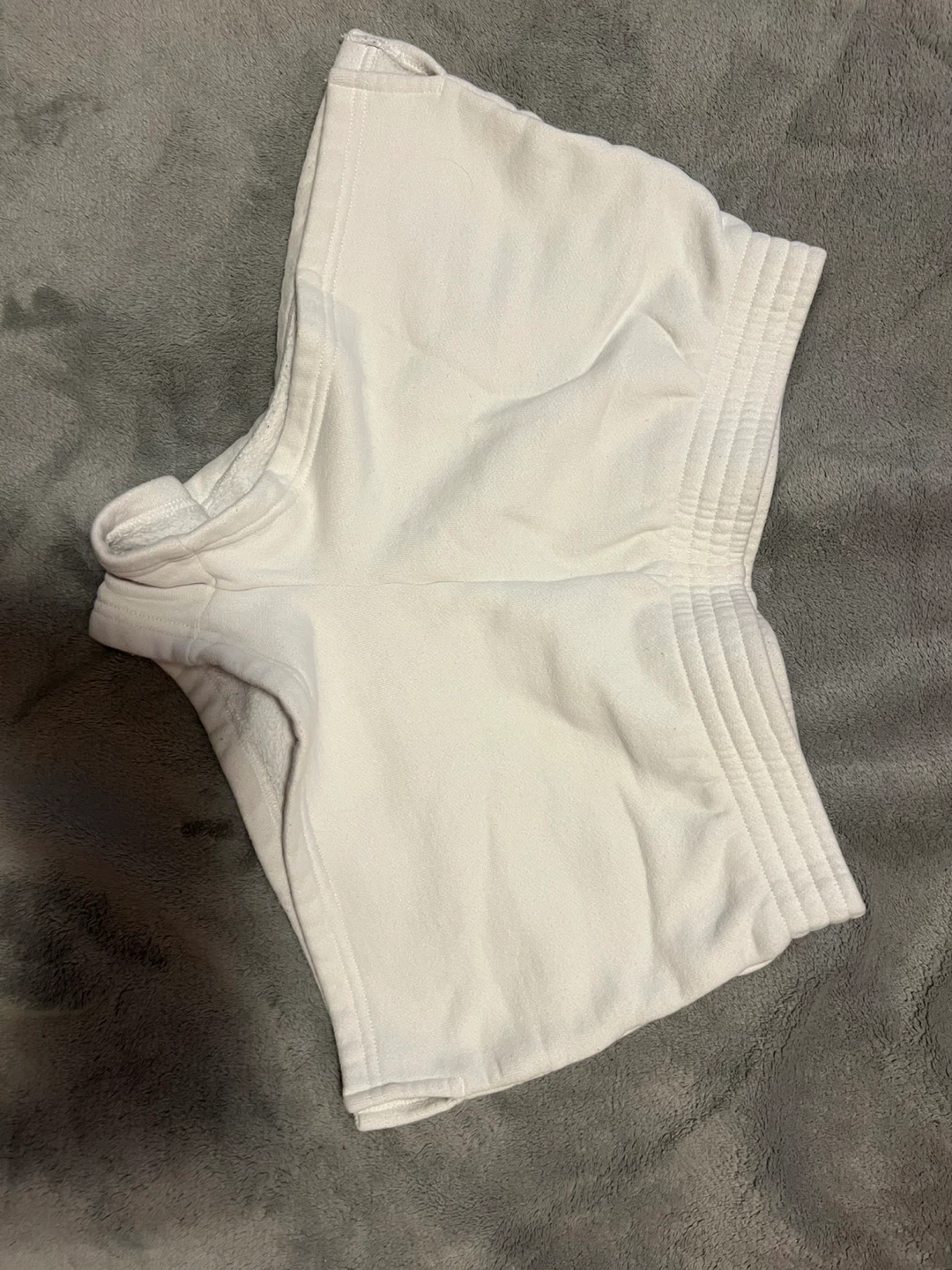 Tna COZYAF Fleece Shorts - Size Small