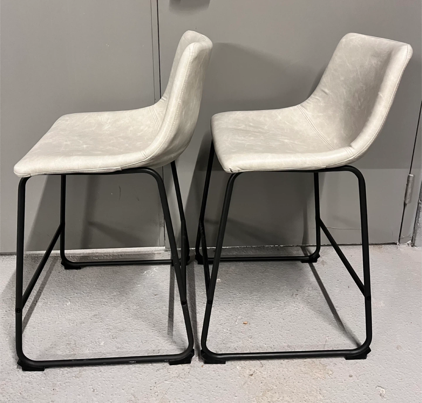 Walker Edison Grey Faux Leather Counter Chairs (Set of 2) - photo 4