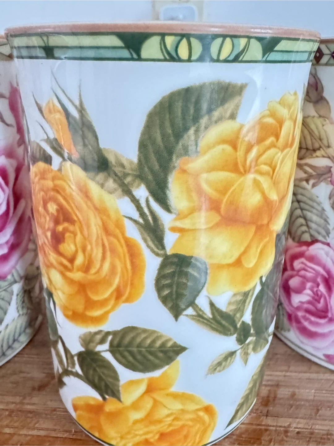 Royal Bone China Roses Mug Set - photo 4