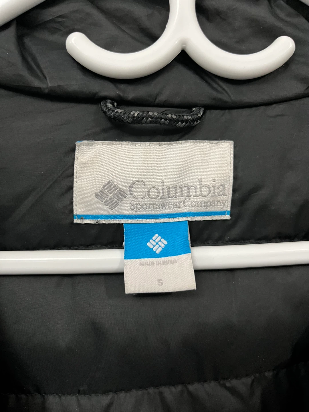 Men’s Columbia Winter Jacket (Size Small) - photo 3