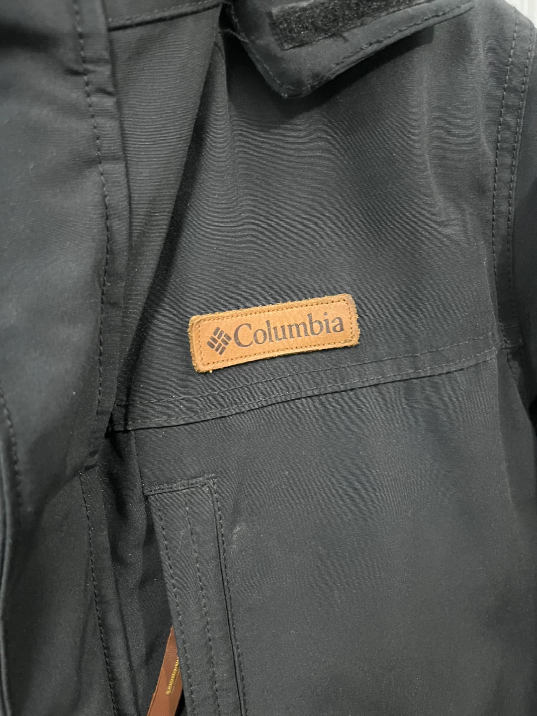 Men’s Columbia Winter Jacket (Size Small) - photo 4