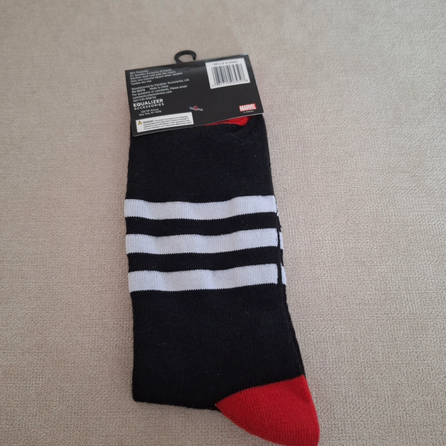 Marvel Spiderman Crew Socks Size 9-13 - photo 4