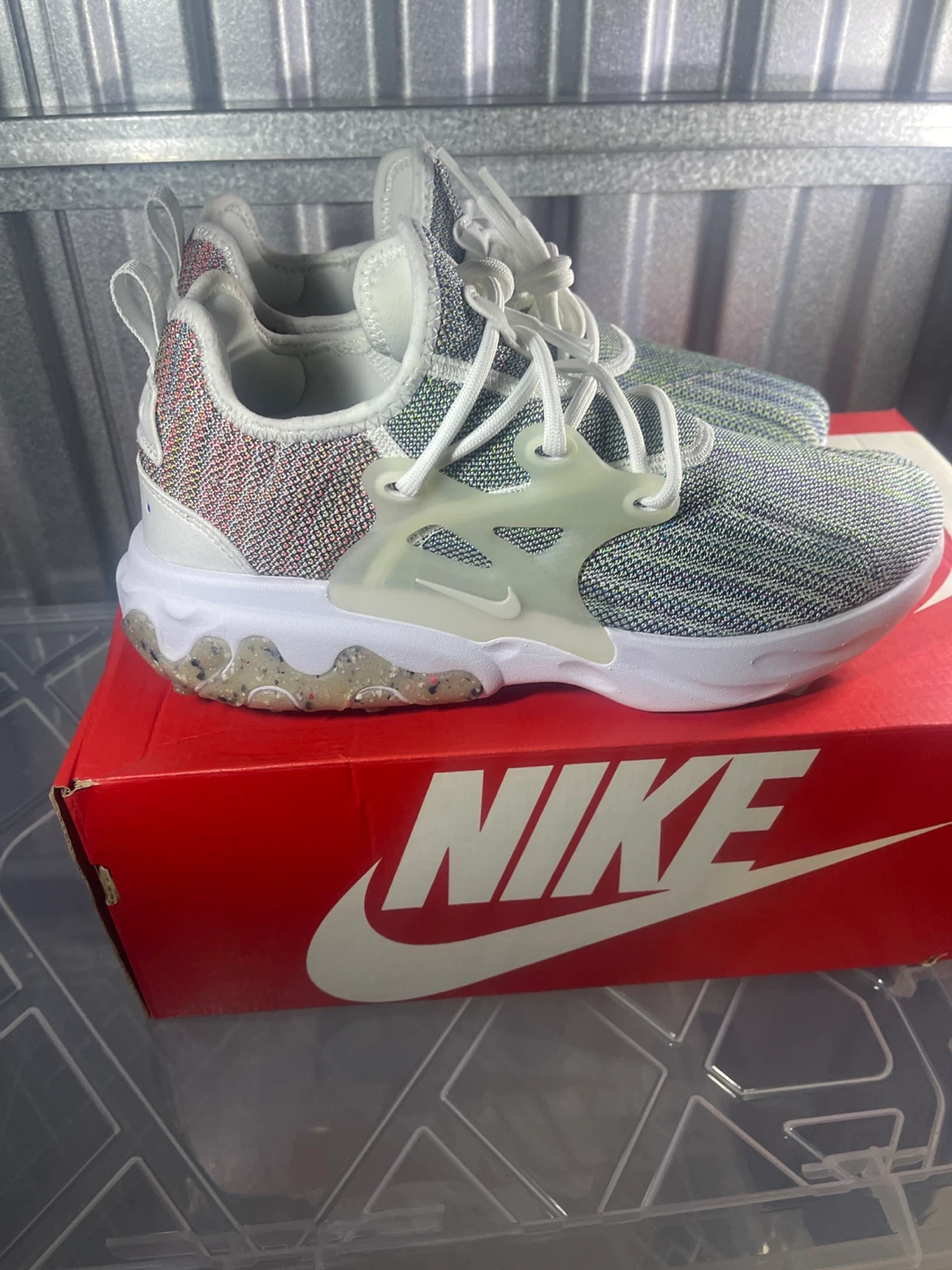 Nike React Presto Flyknit Size 8 - photo 2