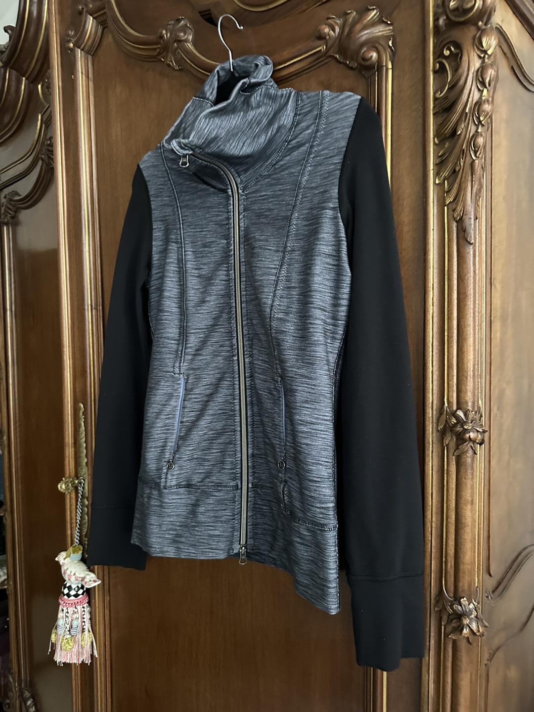 Lululemon Athletica Zip Up Jacket Double Zipper Size 6 - photo 2
