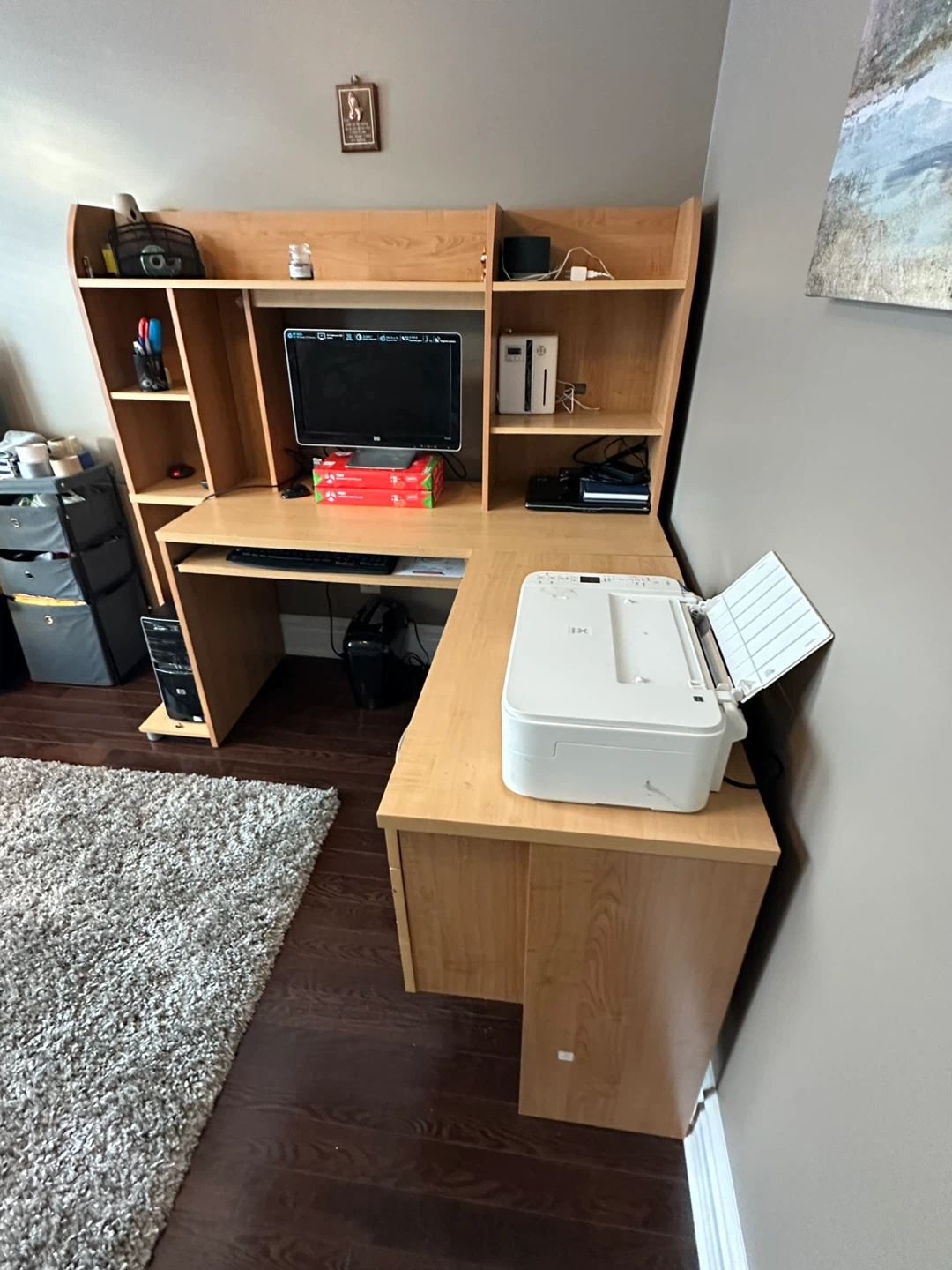 L-Shaped Wooden Desk with Hutch - photo 5
