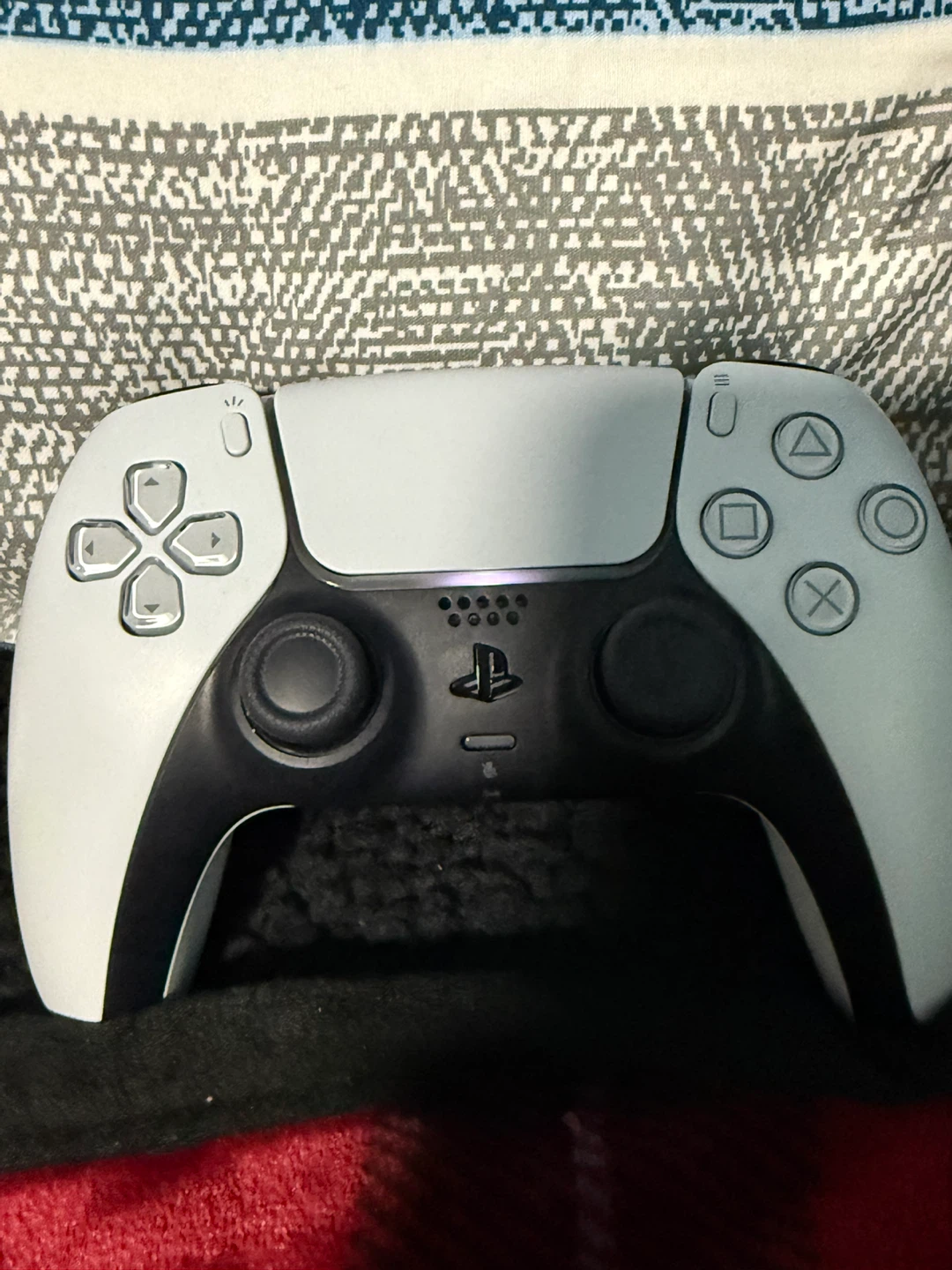PlayStation 5 DualSense Wireless Controller - White - photo 2