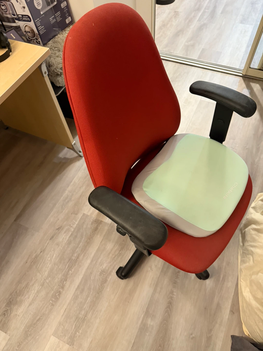 Red Office Chair with Seat Cushion - photo 2