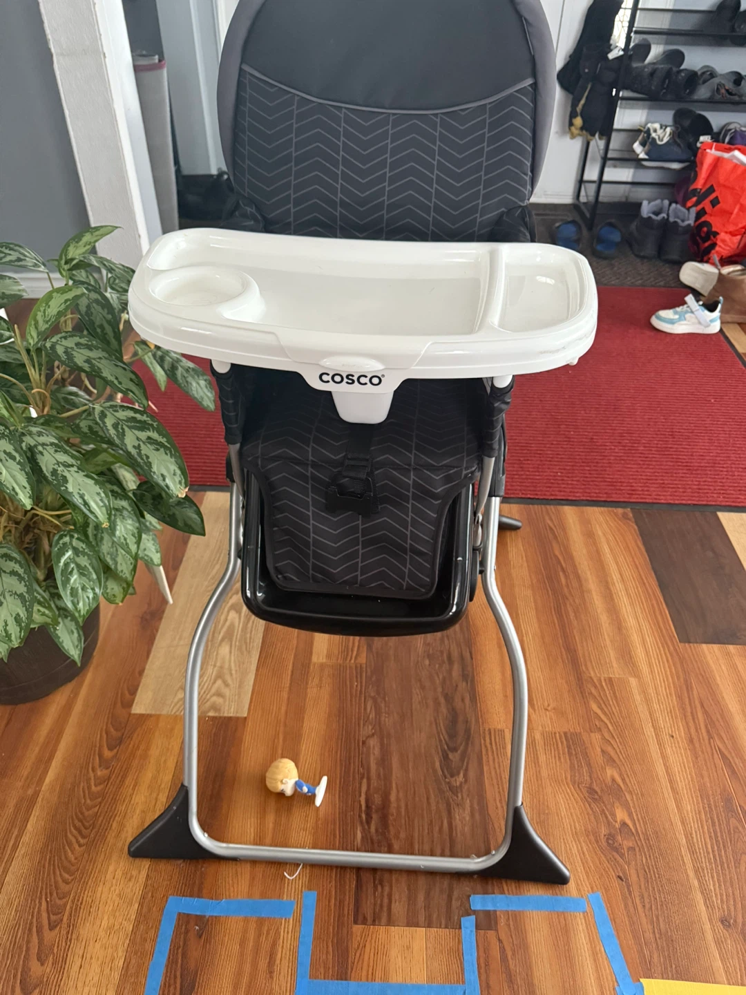 New Cosco High Chair - lightly Used!