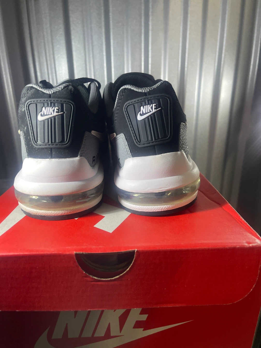 Nike Air Max LTD 3 Black/White - US 8.5 - photo 3