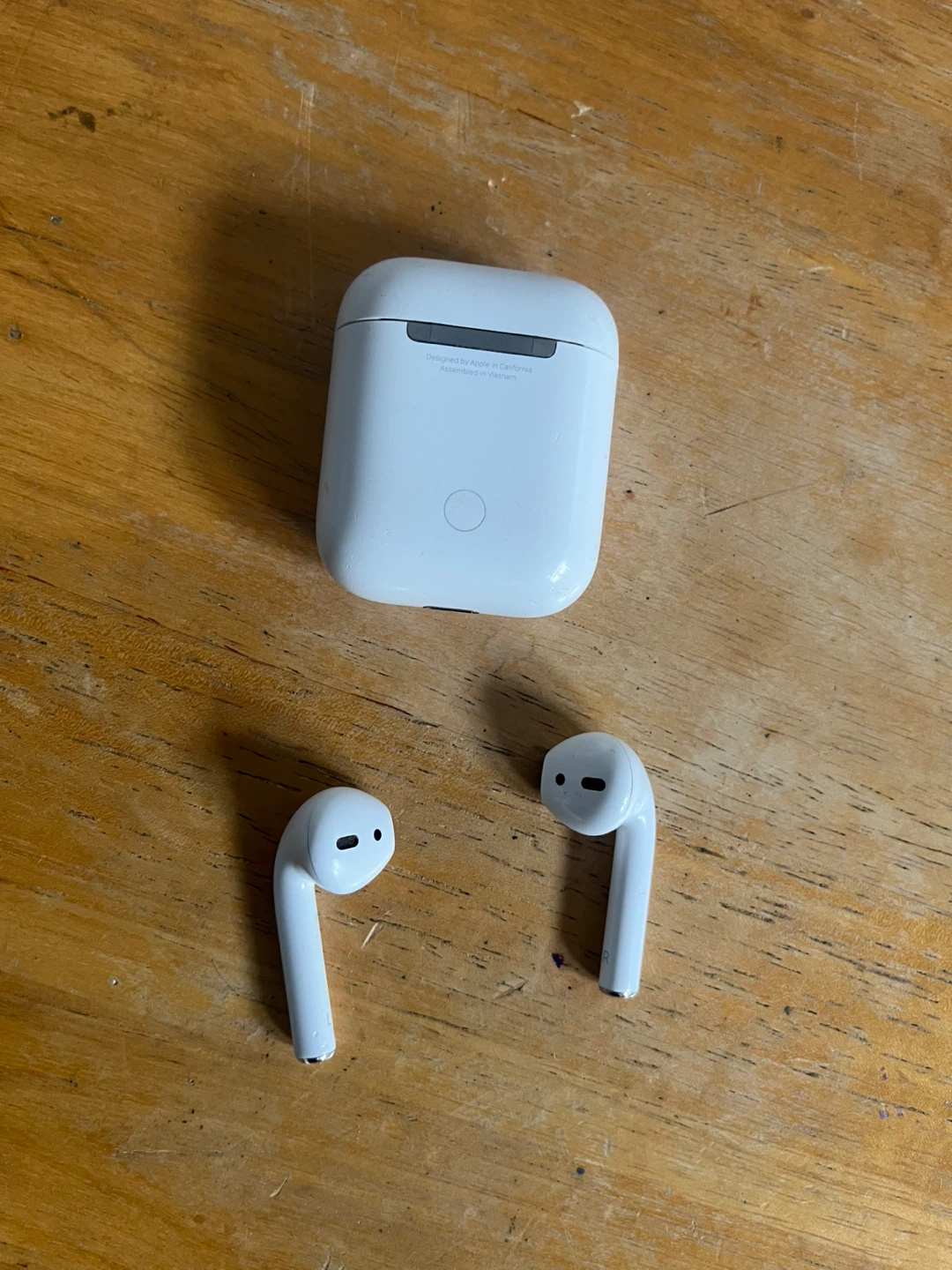 Apple AirPods (2nd Generation) - photo 2