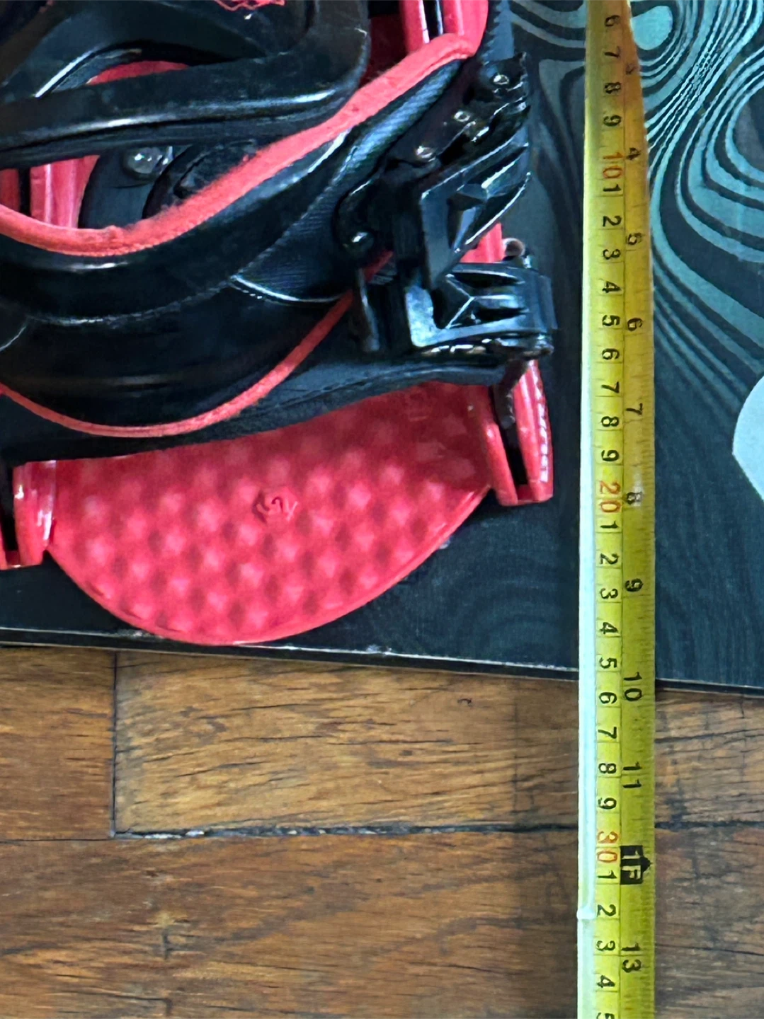 Used Burton snowboard with bindings - photo 5