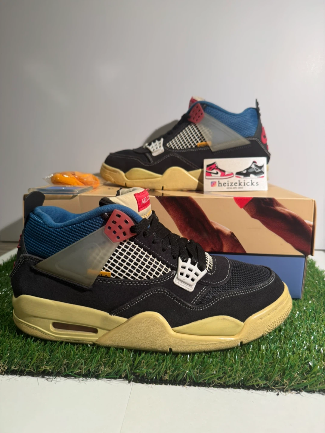 Jordan 4 Union Off Noir size 8.5