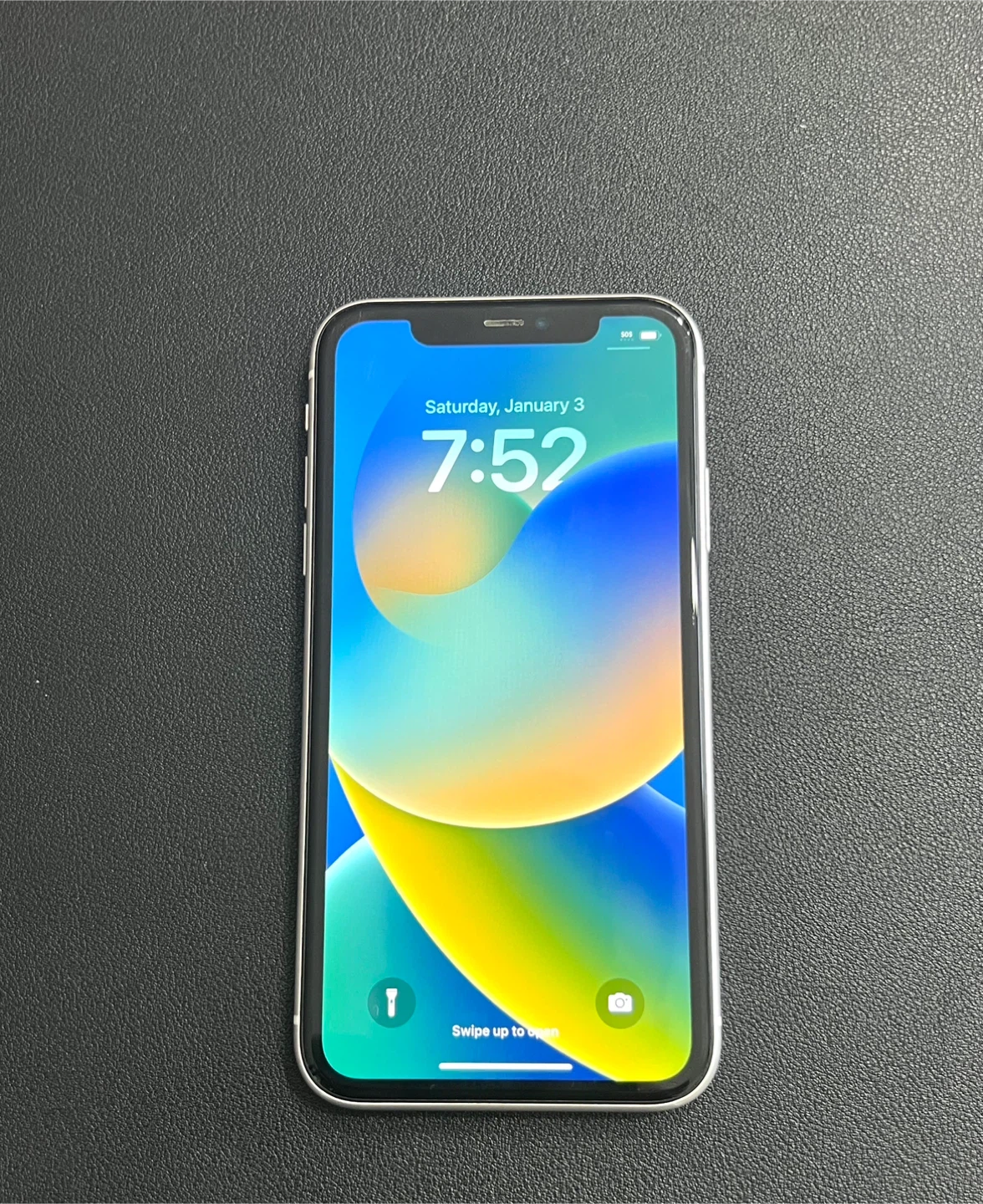 iPhone 11 – 64GB – White – Unlocked