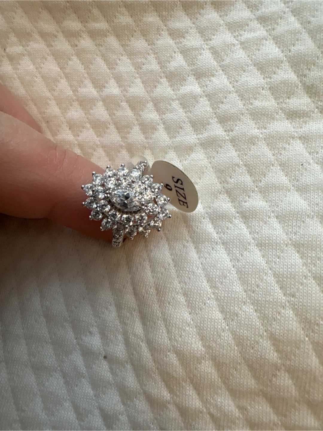 Size 9 Ring - photo 2
