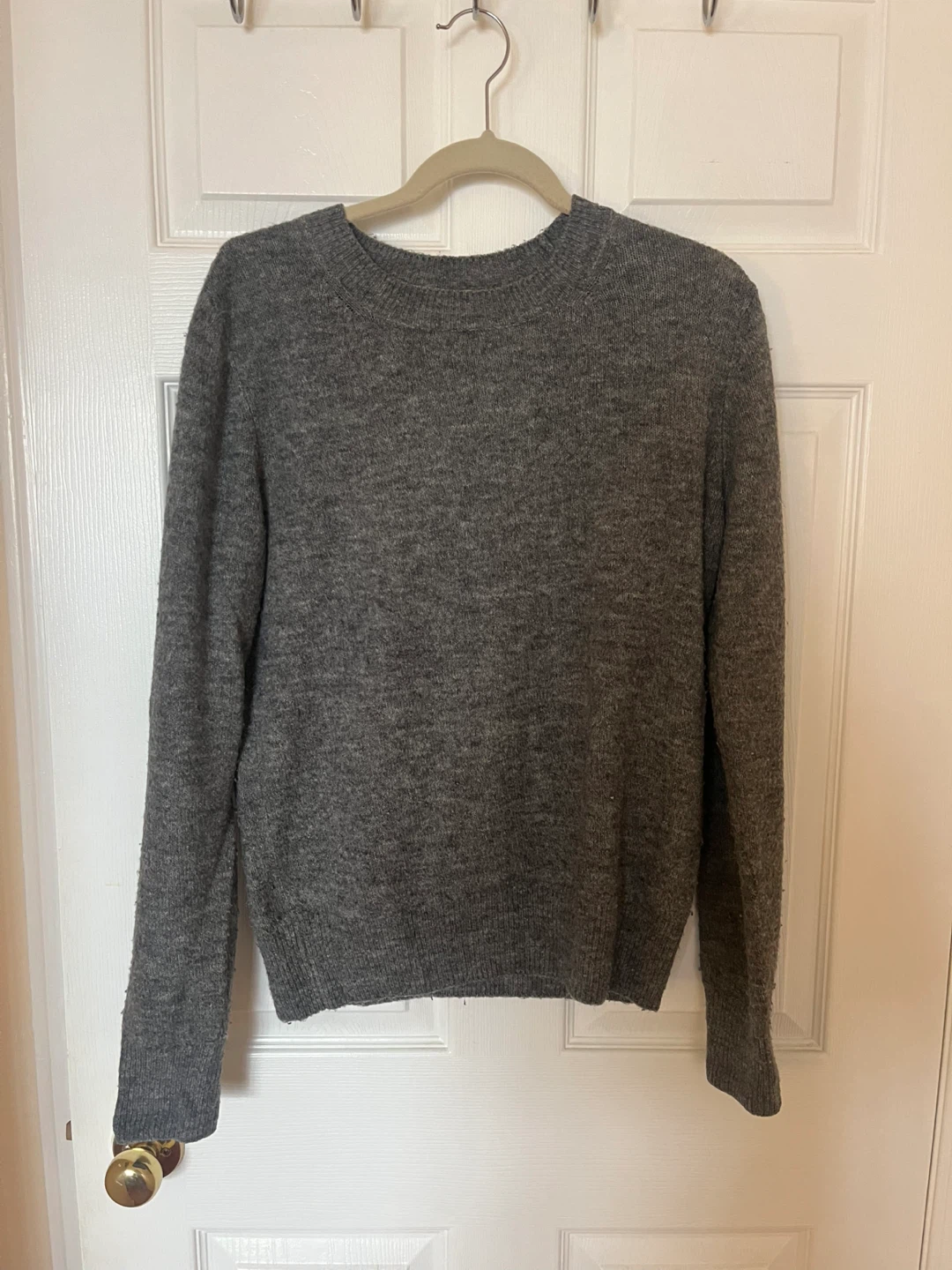 Women’s sweaters and long sleeve tops - photo 3