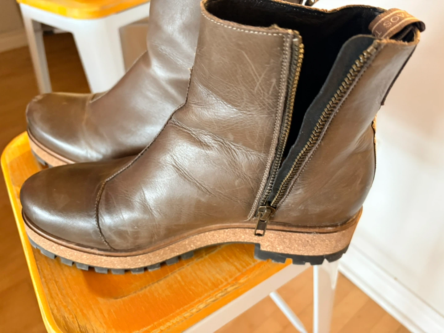 Taos olive colour ankle boots