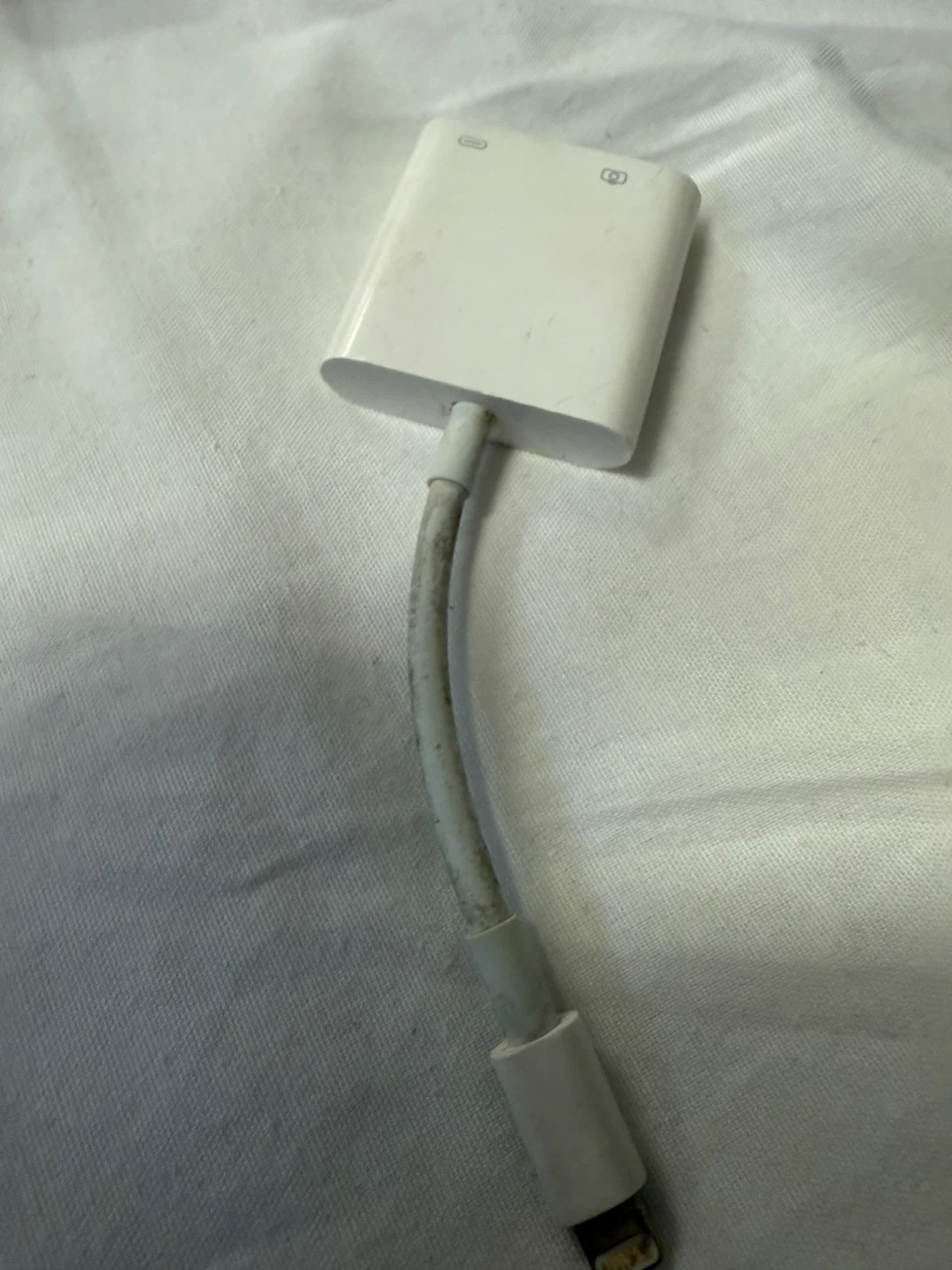 Apple Lightning to SD Card Camera Reader