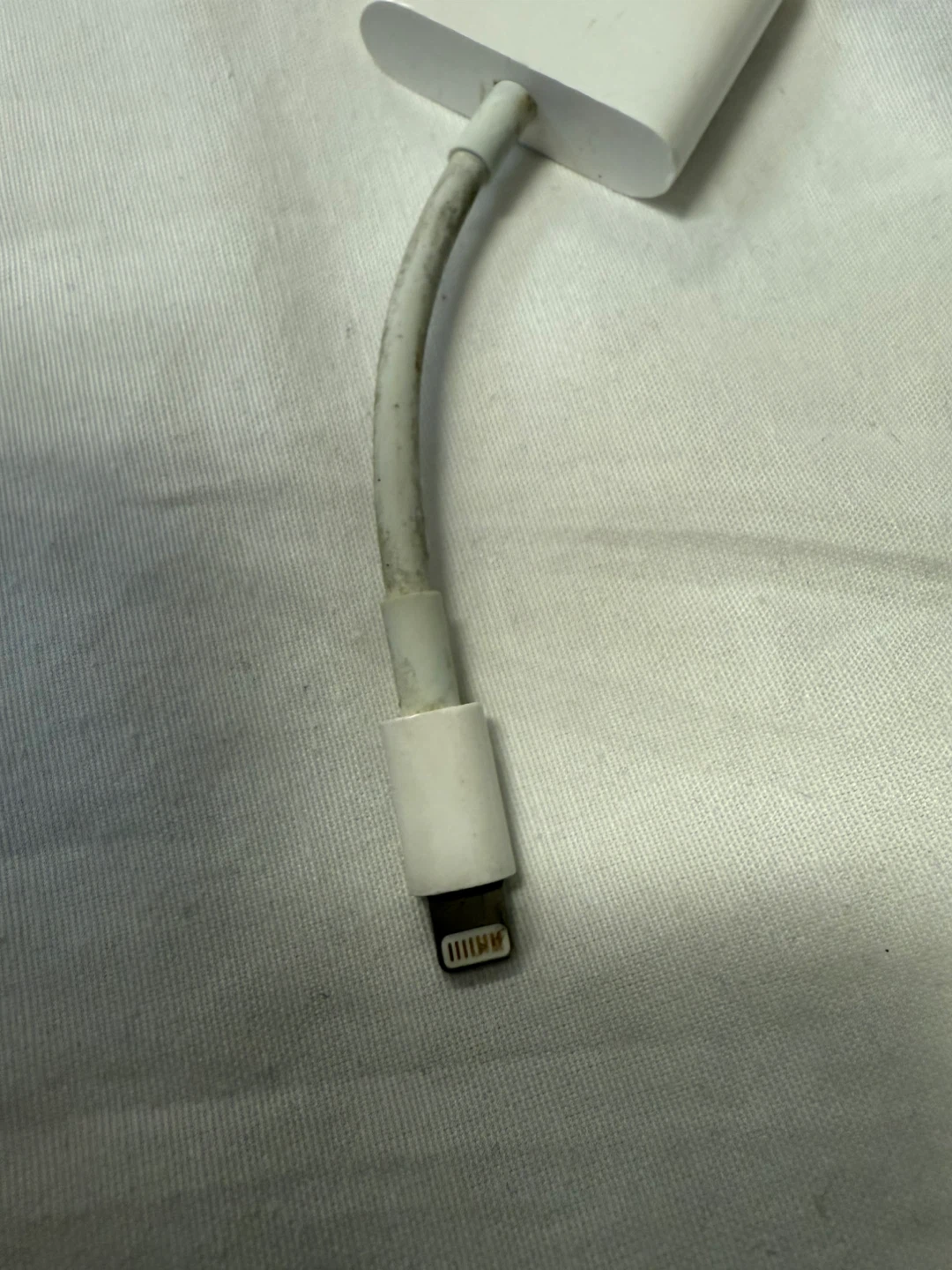 Apple Lightning to SD Card Camera Reader - photo 4