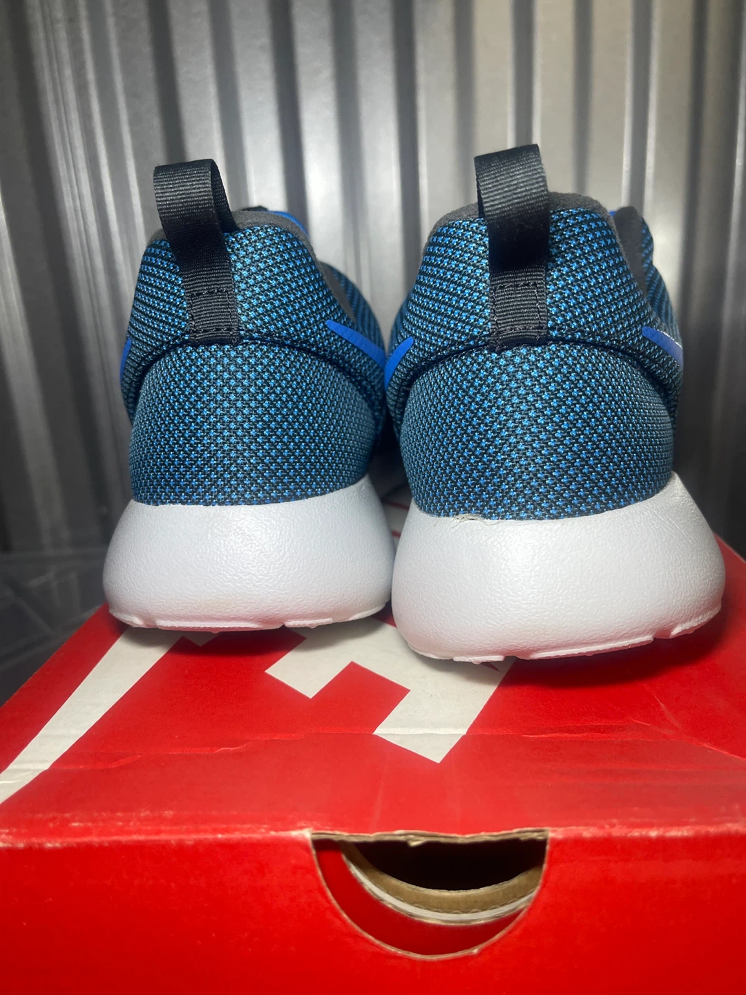 Nike Roshe One Premium Blue, Size 8.5 - photo 3