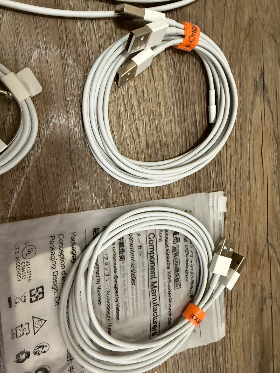 All Lightning Charging Cables - photo 2