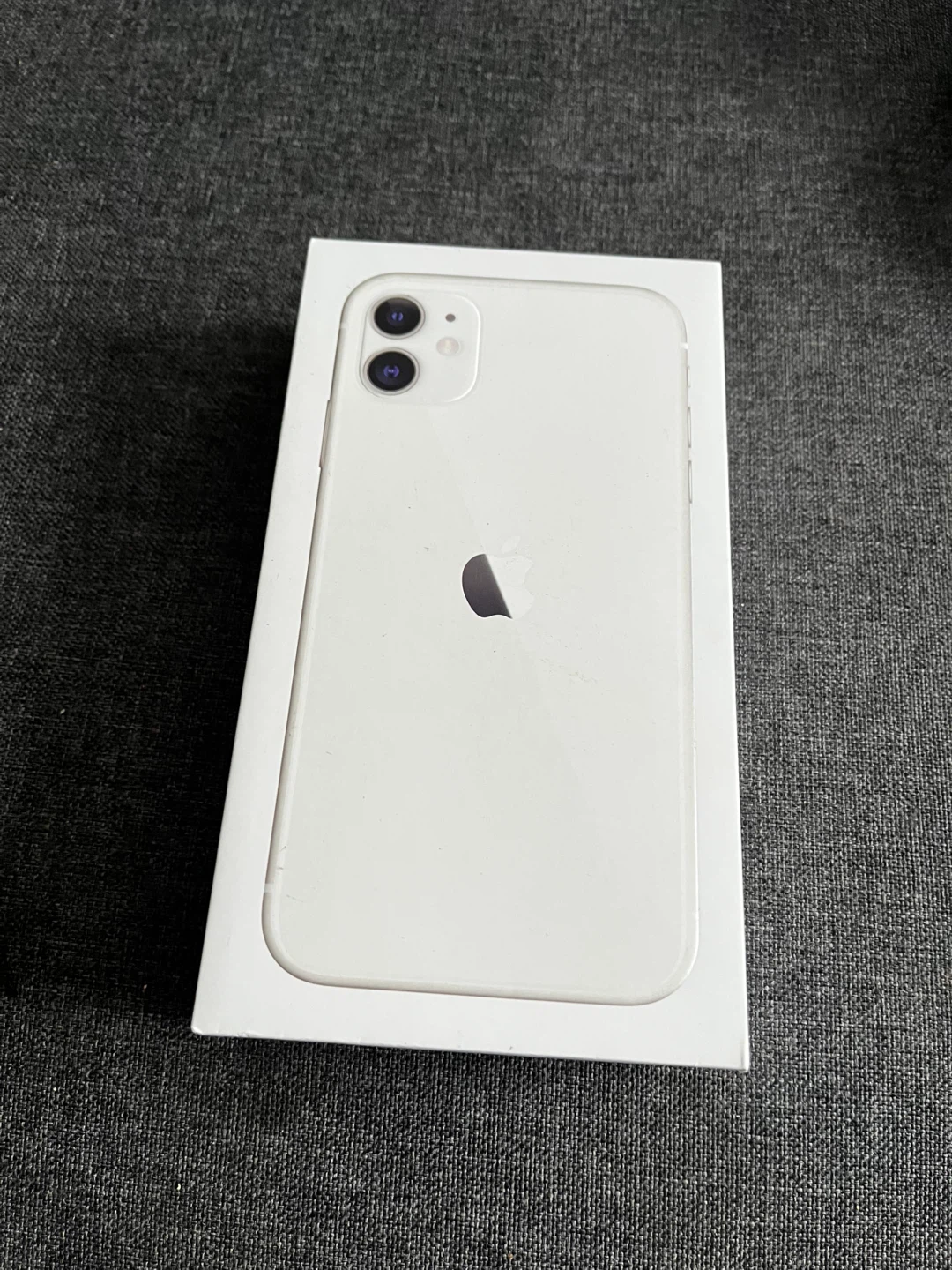 Apple iPhone 11 - White - photo 3