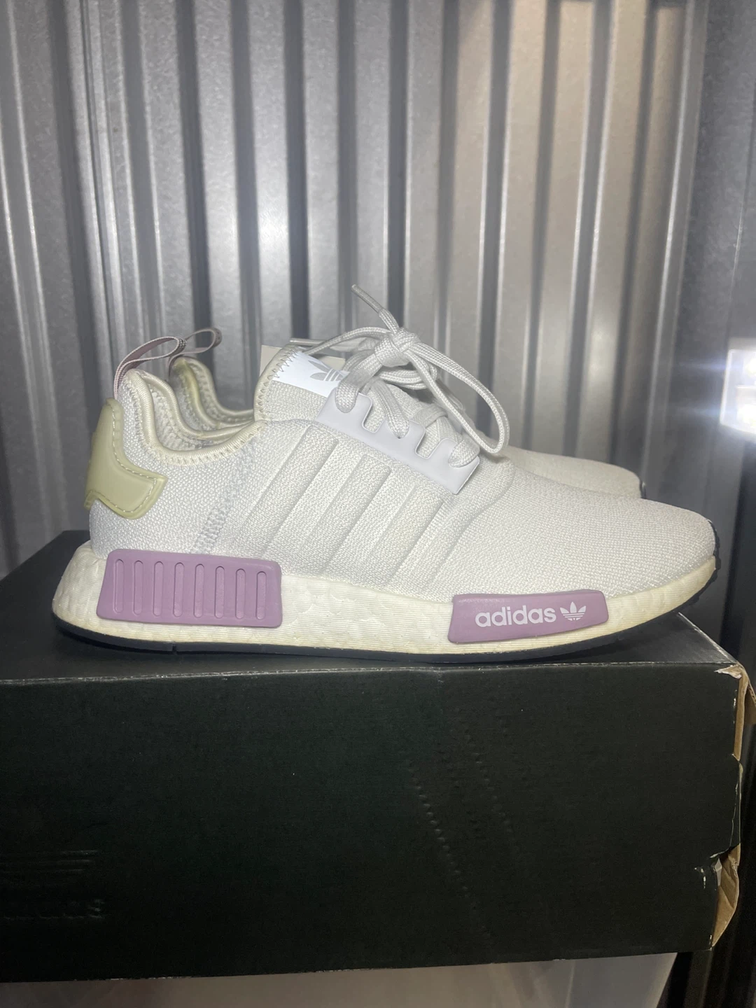 Adidas NMD_R1 W Size 8.5 US - photo 2