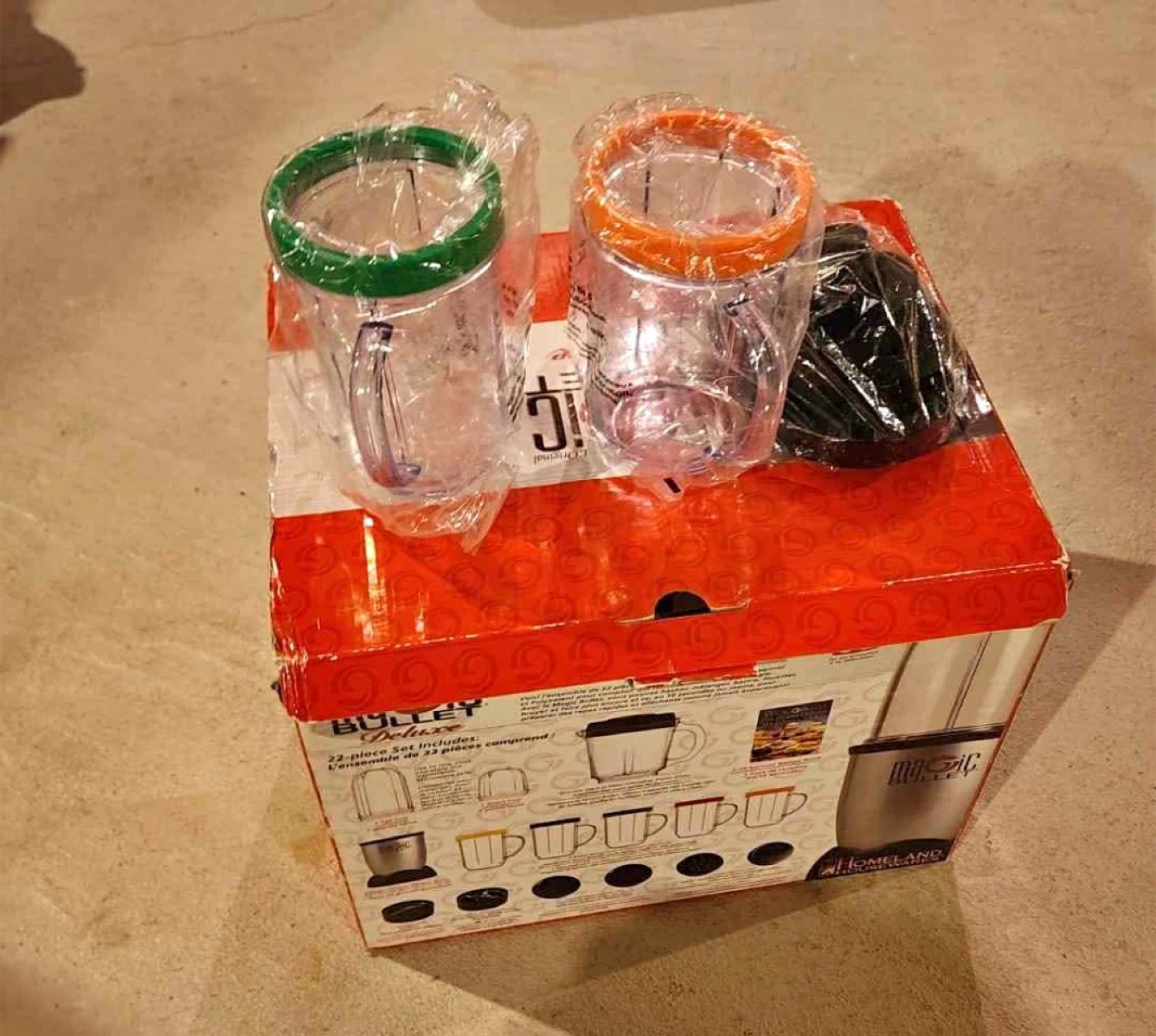 MAGIC BULLET 3 different size CUPS ONLY with lids and