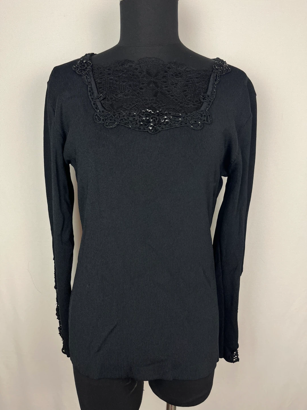 Michelle Nicole Black Embellished Top Size S/M