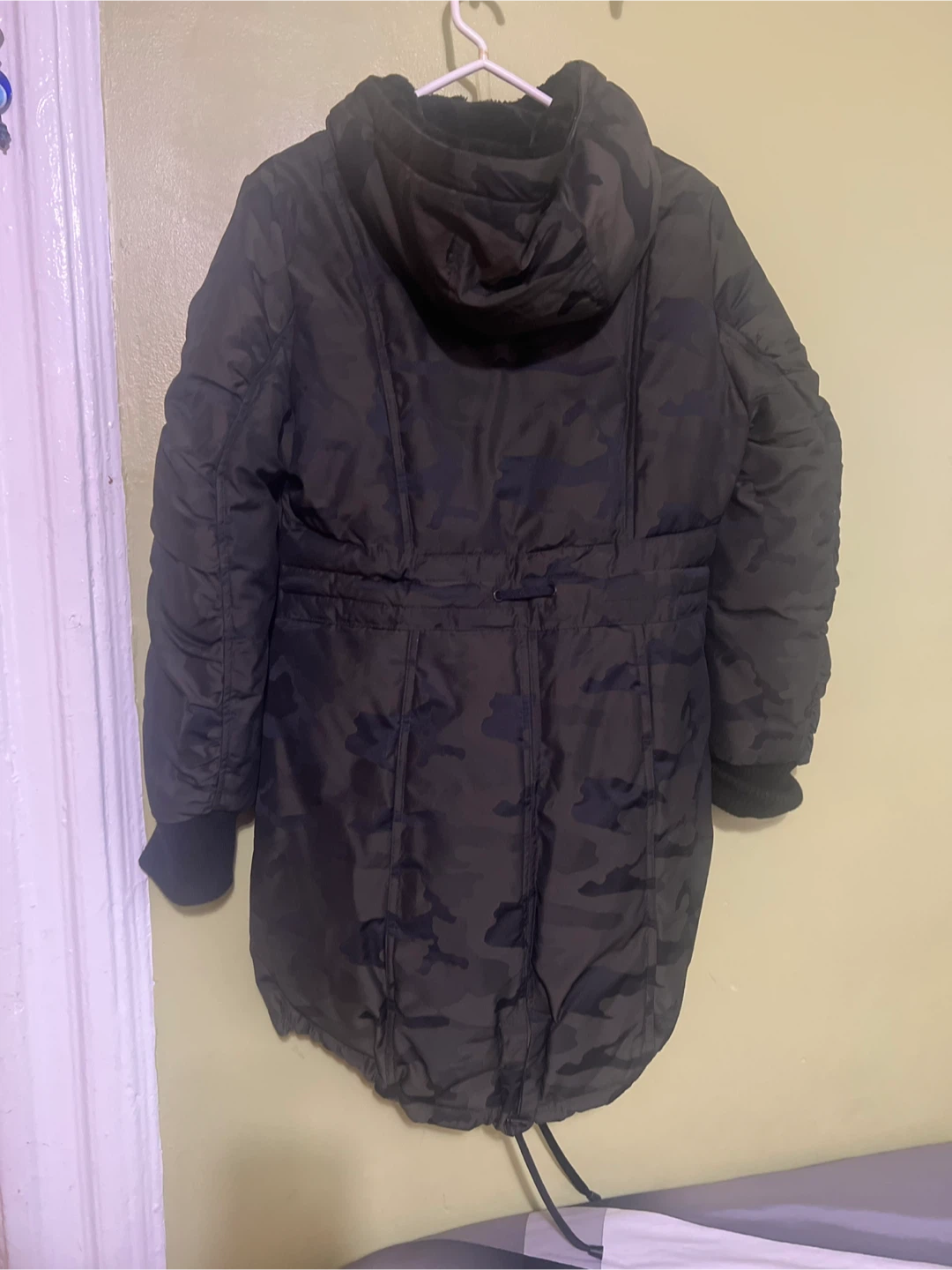 DKNY Camo Print Puffer Coat - Size S - photo 4