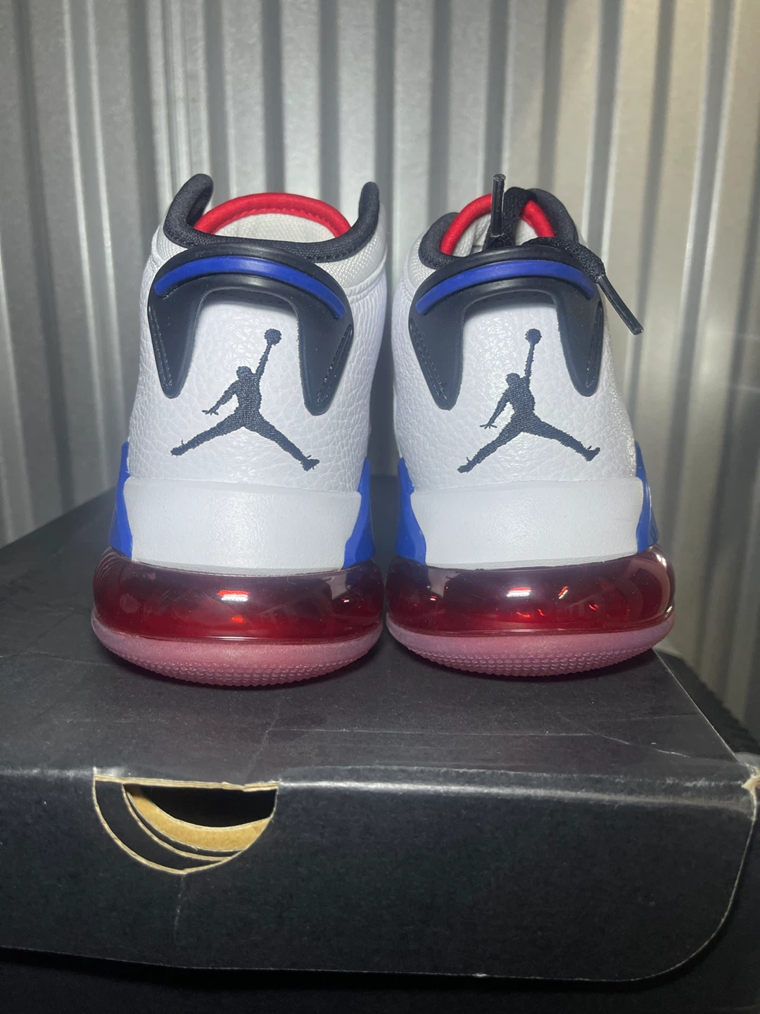 Jordan Mars 270 White/Black-University Red Size 8.5 - photo 3