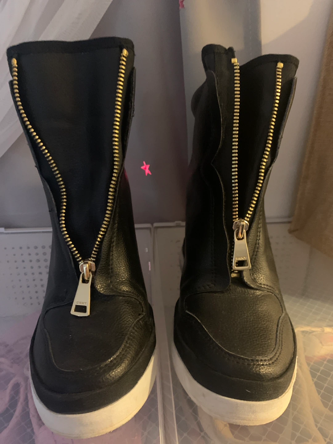 DKNY 1989 Black Wedge Sneakers - Women’s 7 - photo 3