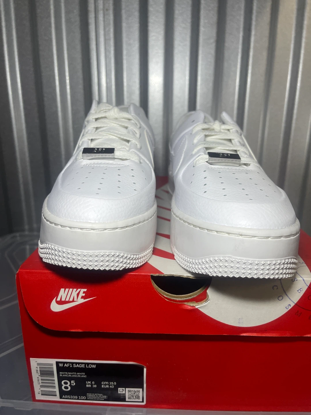Nike W AF1 Sage Low - Size 8.5 Women's - White
