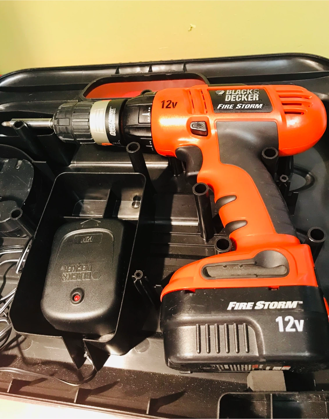 Black & Decker Firestorm 12V Cordless Drill