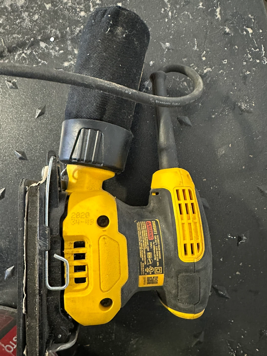 DeWalt Orbital Sander - Used Condition - photo 2