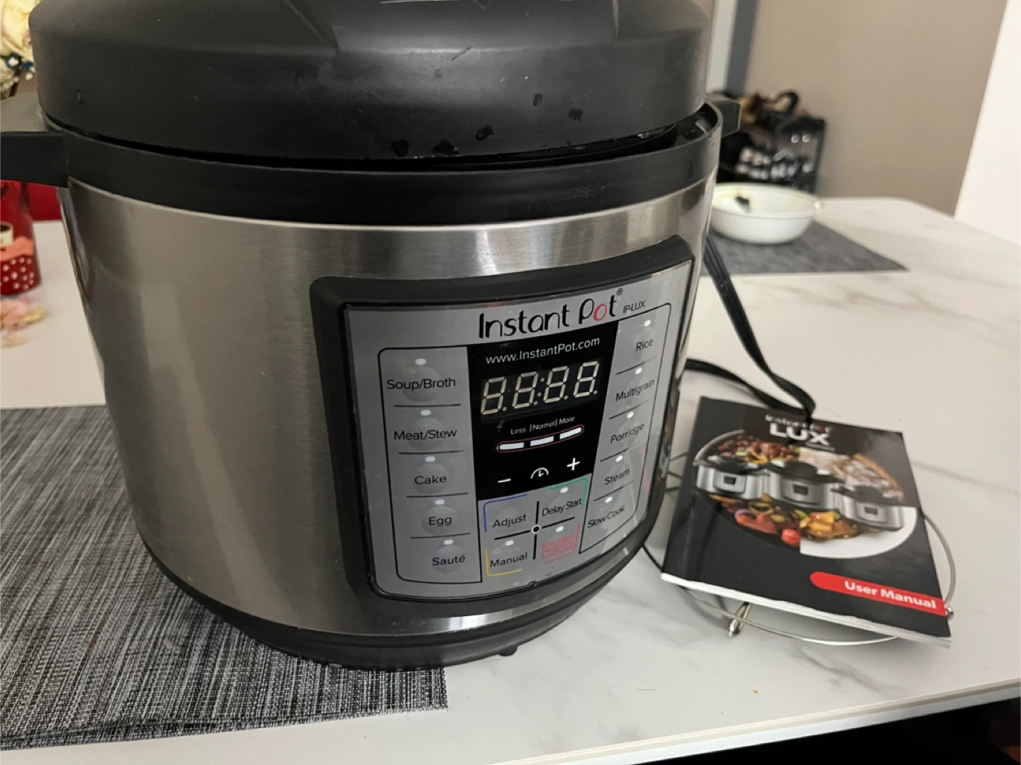 Instant Pot LUX Series