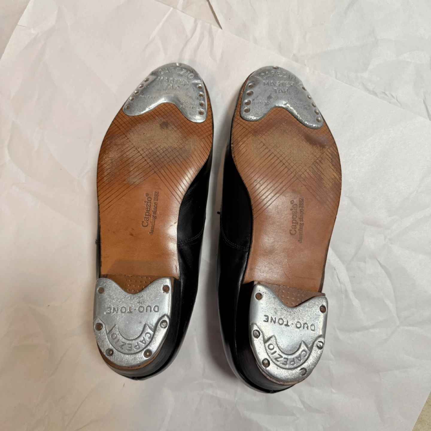 Capezio Tap Shoes (Size 9) - photo 4