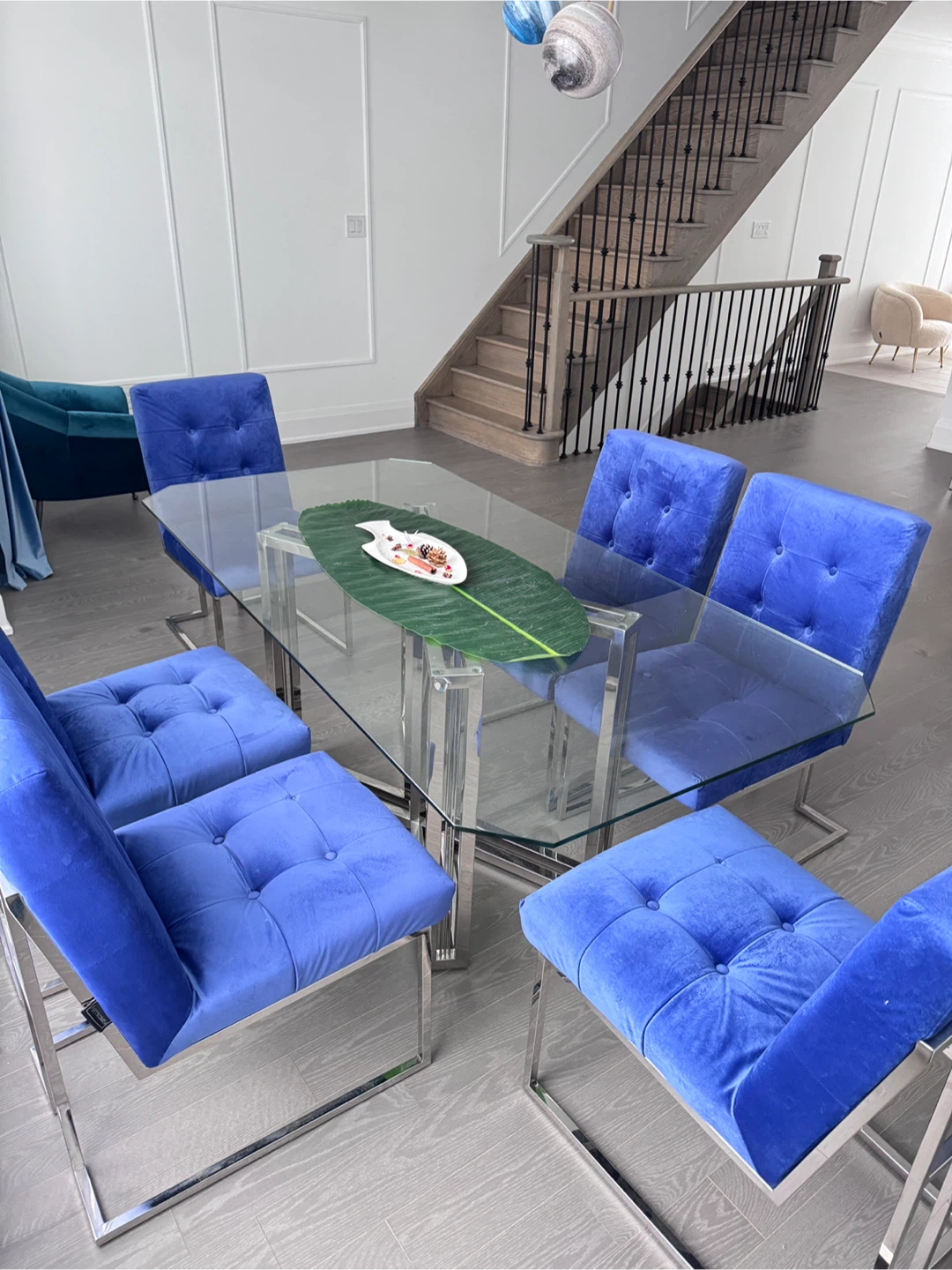Glass Dining Table with 6 Blue Velvet Chairs - photo 2