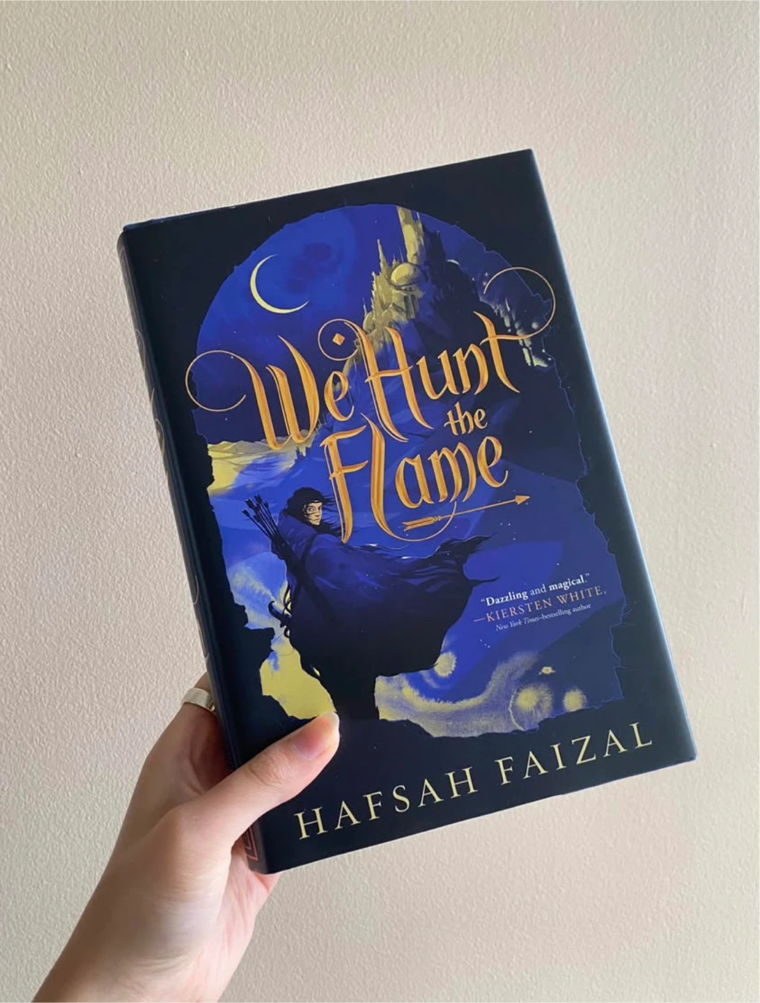 We Hunt The Flame by Hafsah Faizal (Hardcopy)
