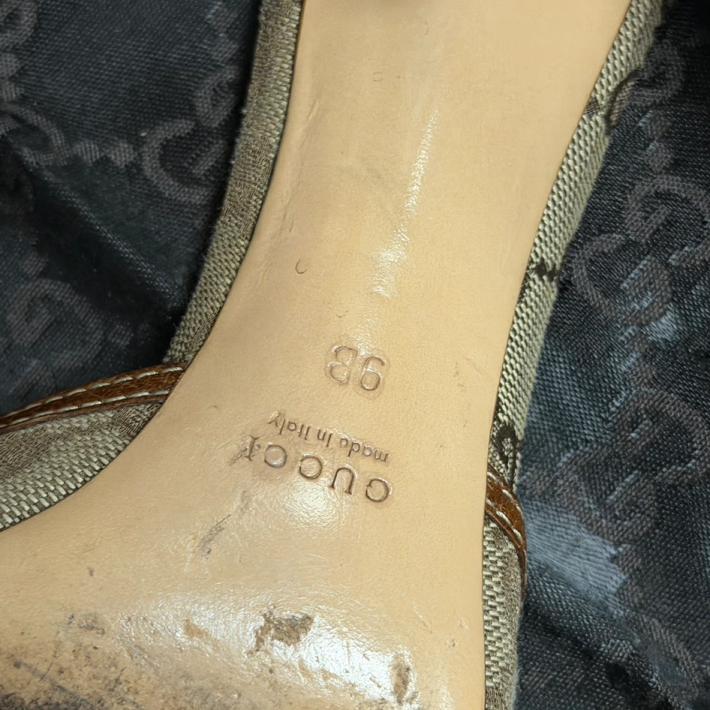Gucci Monogram Canvas Heels (Size 9B) - photo 5