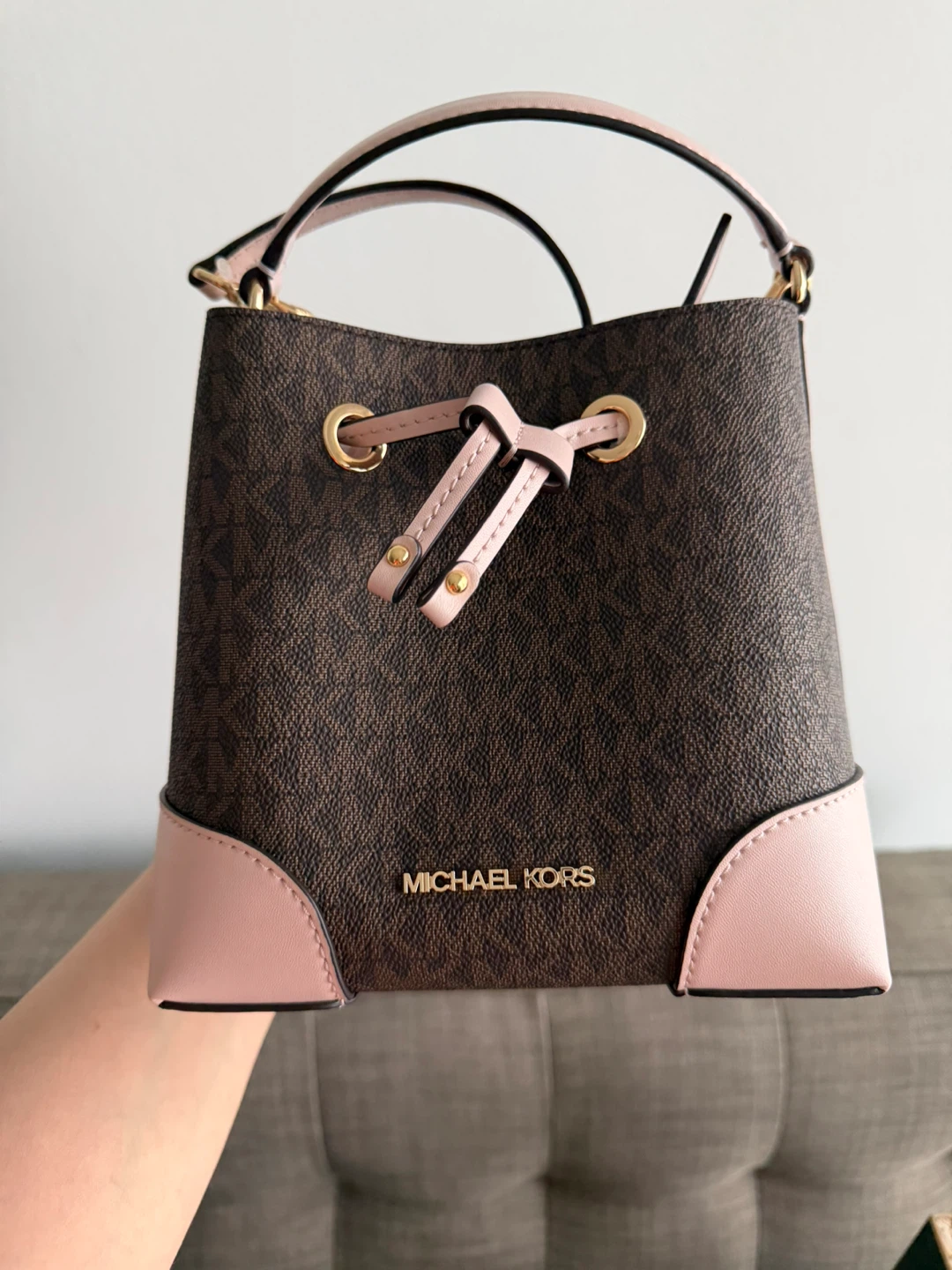 Brand New Michael Kors Mercer Small Bucket Bag - Powder Blush