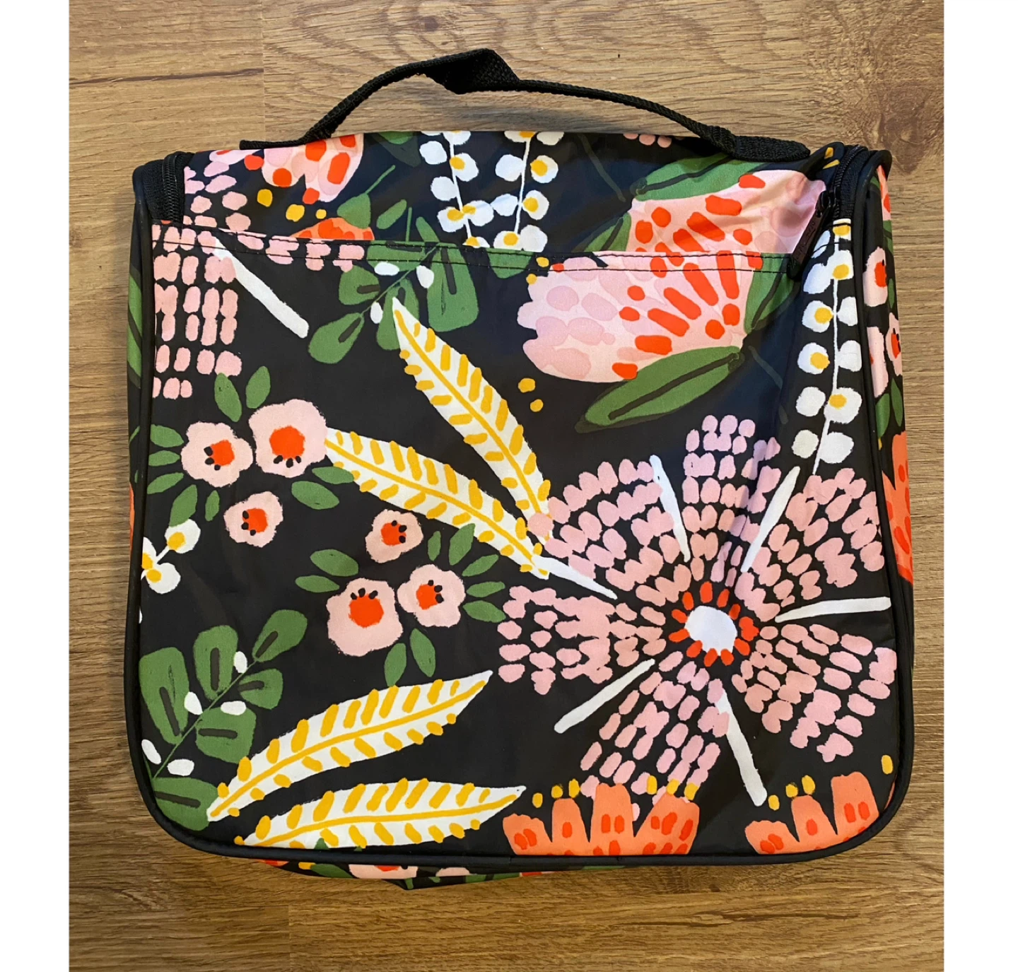 Brand new Thirty-One Island Nights Hanging Traveler Case - photo 4