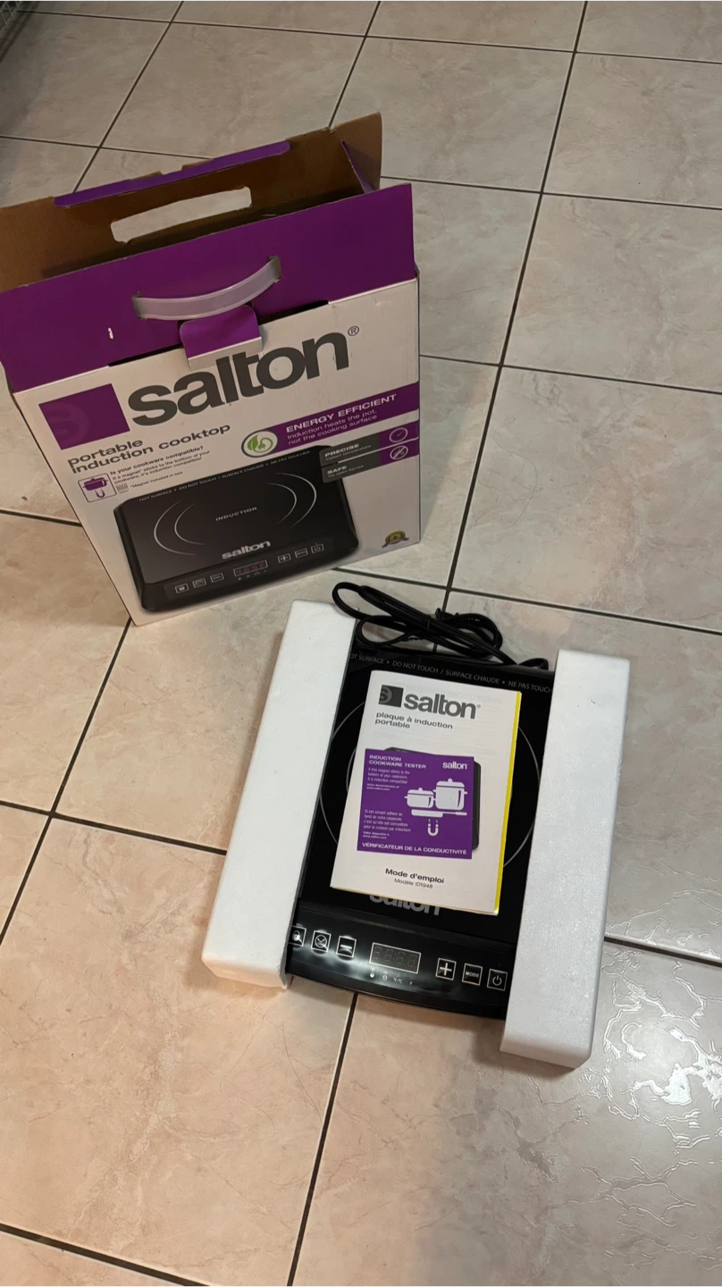 Salton Portable Induction Cooktop - Like New! - photo 5