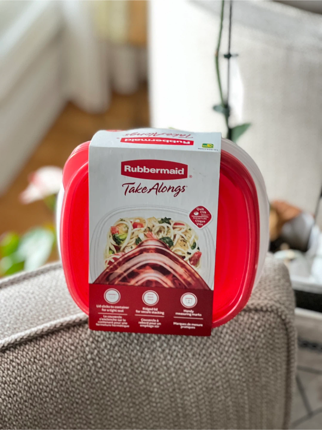 New Rubbermaid TakeAlongs Containers
